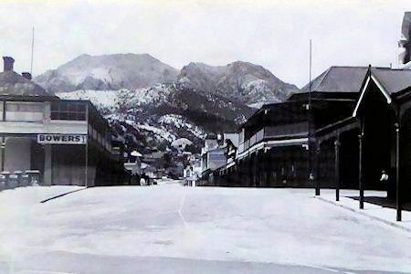 Orr Street Queenstown 1895 - 39kB jpg