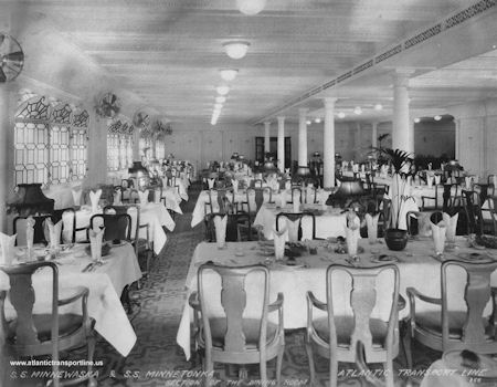 SS Minnewaska dining room 1924 - kB jpg
