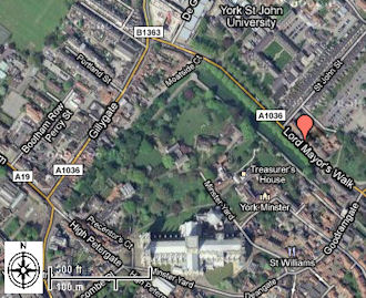 Aerial photograph Lord Mayor's Walk - 40kB jpg