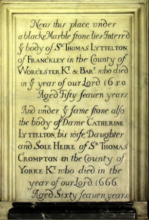 Littleton memorial Worcester Cathedral - detail - 47kB jpg