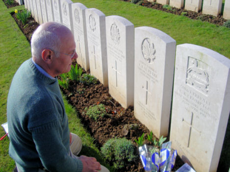 The author at Charles Reginald's grave March 2007 - 50kb jpg