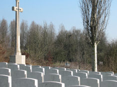 The Cross of Sacrifice - 19kb jpg