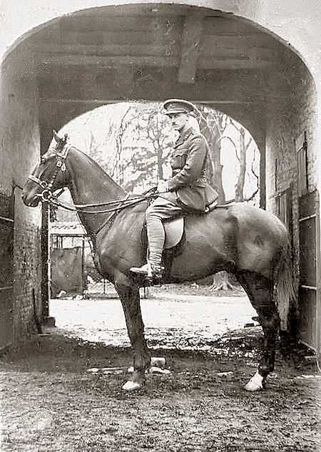 Harry Crompton date unknown - 118kB jpg