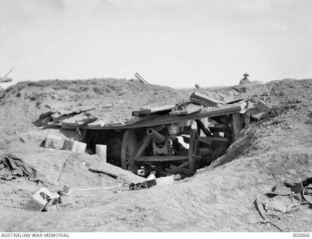 Concealed artillery Westhoek Ridge - 31kB jpg