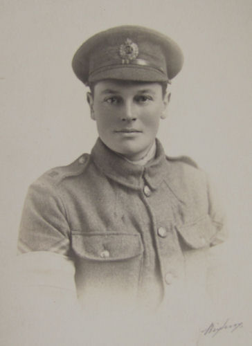 Walter Crompton in World War 1 - 28kB jpg