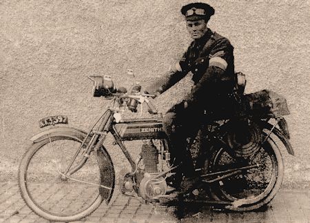 Walter at Aldershop 1914 - 50kB jpg