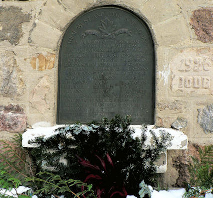 Wainwright Memorial Clock plaque - 53kB jpg