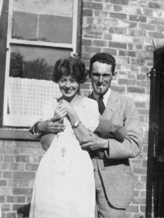 Frances Richardson and Harry Crompton 1924 - 27kB jpg