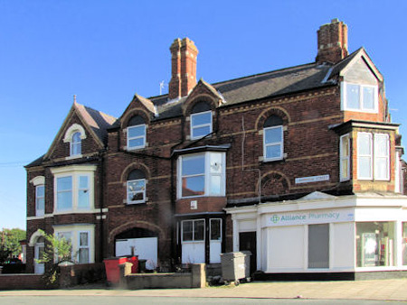 2 Cambridge Street, Bridlington 2010 - 39kB jpg