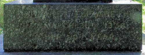 Margaret Elizabeth's memorial at Lowthorpe - 26kB jpg