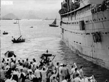 Singapore evacuation - mid channel - 32kB jpg