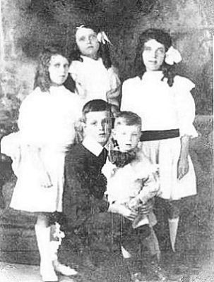 Lund boys, Waverley, 1910 - 29kB jpg