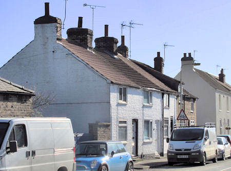 North Street Nafferton 2010 - 34kB jpg