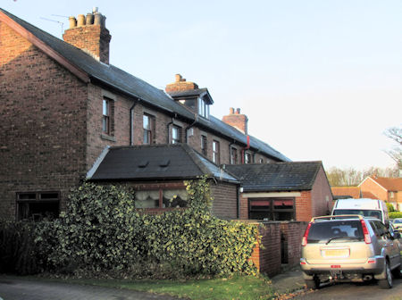 The Foundry - period terrace houses, perhaps foundry worker's homes 2011 - kB jpg