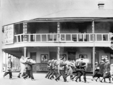 Grand Western and Salvation Army undated - 28kB jpg