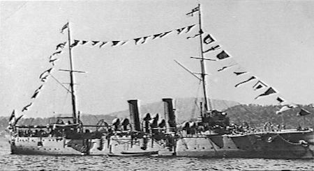 HMS Phoebe,
Hobart 1903 - 25kB jpg