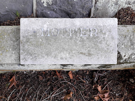 Emily Hyde Crompton's headstone - 55kB jpg