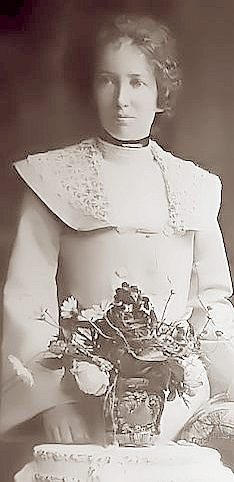 Emily Blackman c.1900 - 26kB jpg