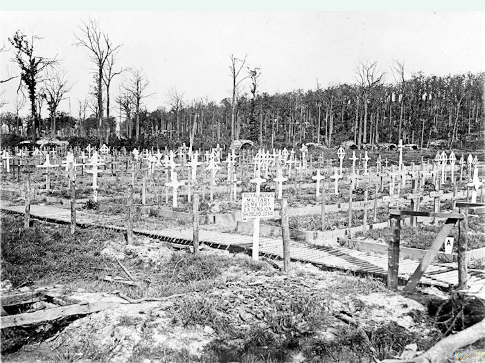 Royal Berks Cemetery 1919 - 128kB jpg
