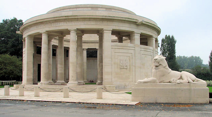 Ploegsteert Memorial to the Missing - 68Kb jpg