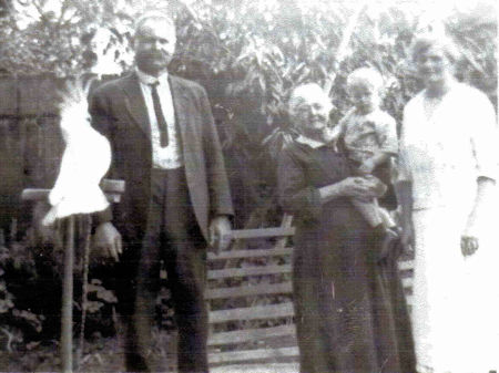 Blackman-Odewahn family circa 1927 - kB jpg