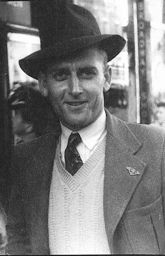 Ronald Lindsay Blackman 1944 - 39kB jpg