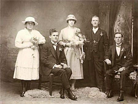 Adelaide Neely and John Burton's wedding group - 33 kB jpg