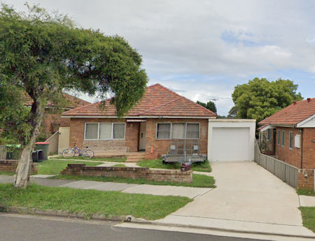 Charlotte Neely, 22 Broadarrow Road 2019 - 39kB jpg