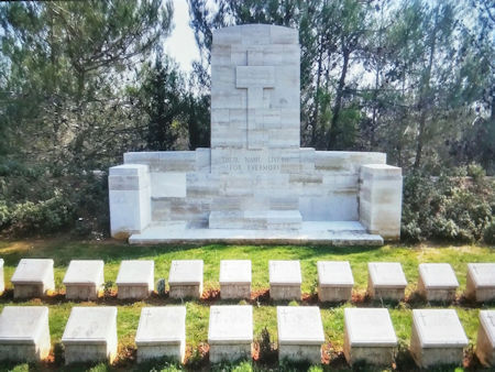 Johnston's Jolly CWGC Cemetery - 49kB jpg