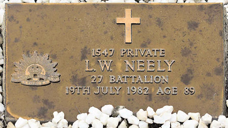 Len Neely's headstone - 38kB jpg