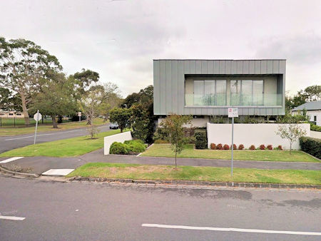 2a Middle Crescent 2015 - 36kB