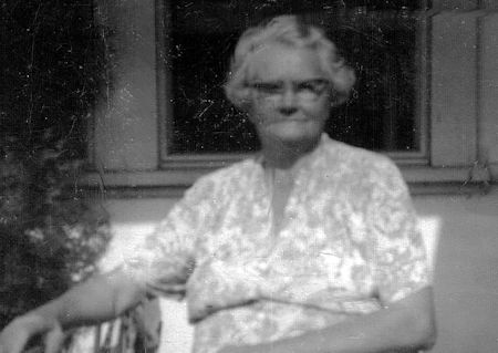 Lucy Charlotte Shields late 1950 - 26kB jpg