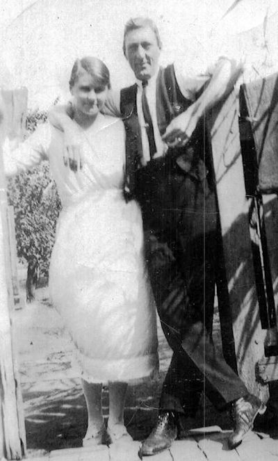 Lucy and Harry Shields late 1920s - 51kB jpg