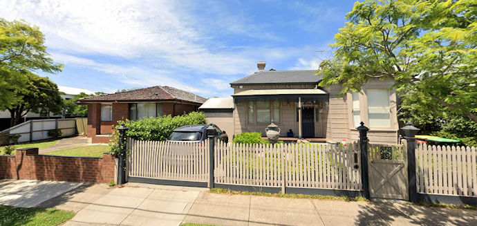 Emma Smith 22 Bent Street Moonee Ponds - 78kB jpg
