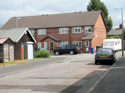 Looking towards the yard from Silver Hill Road - 31kB jpg