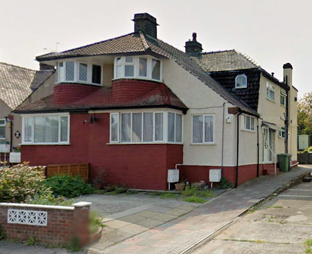 36 Windsor Drive Dartford in 2013 - 40kB jpg
