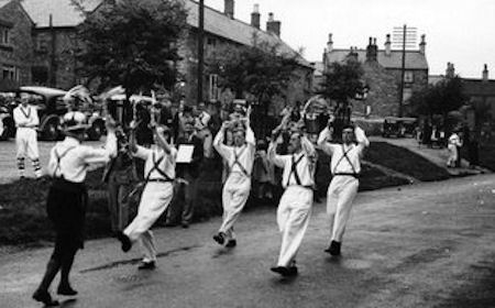 Harper Crompton leads the Godley Hill - 30kB jpg