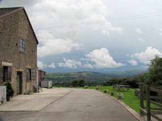 Low Top Farm 5 - 17kB jpg