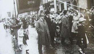 Hoviley Methodist Church 1953 - 24kB jpg